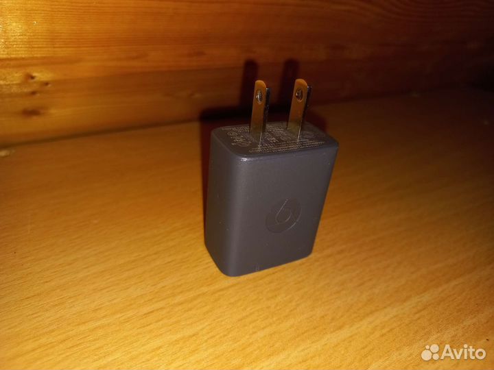 Адаптер от Chromecast оригинальный рабочий на фото