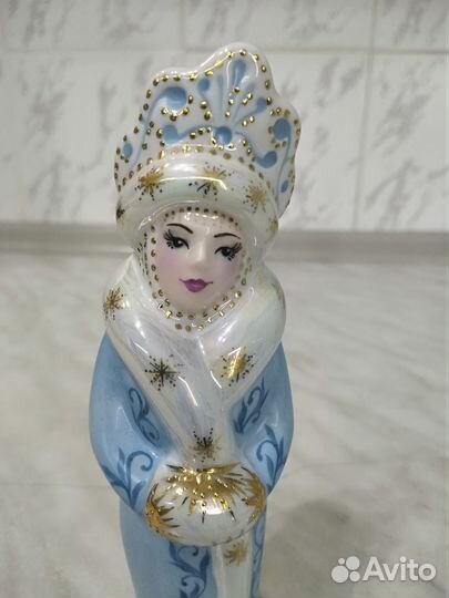 Фарфоровые статуэтки :Снегурочка