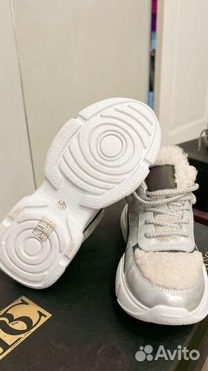 Кроссовки зимние женские 35