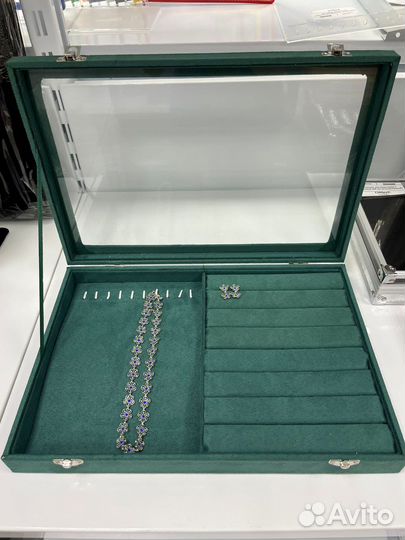 Шкатулка для бижутерии