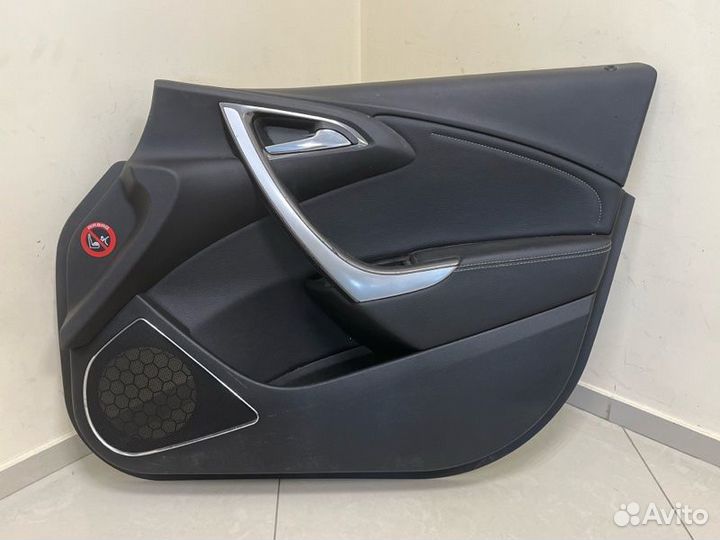 Обшивка двери передняя правая Opel Astra 68 A16XER