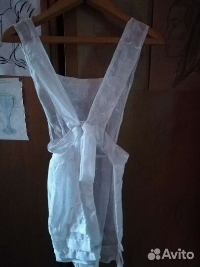 Белый школьный фартук