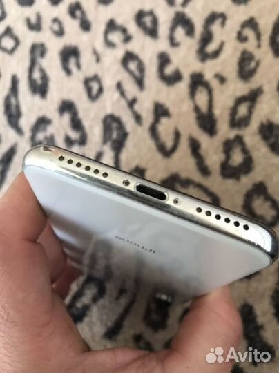 iPhone X, 256 ГБ