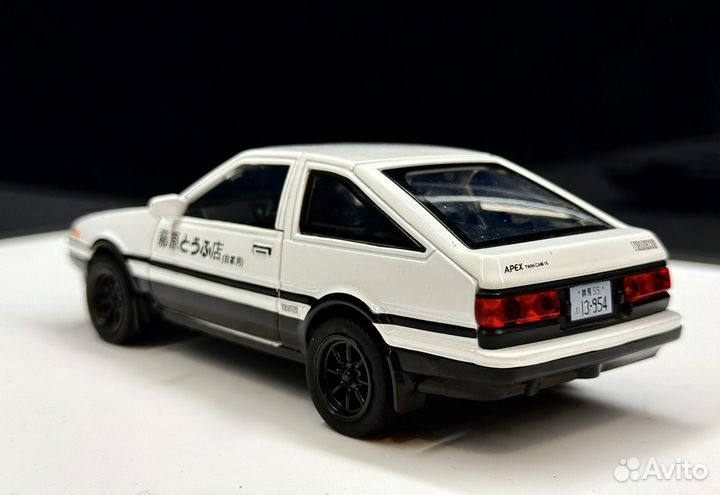 Модель Toyota Sprinter Trueno AE86 1:24