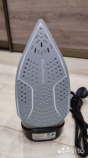 Утюг электрический royal wellfort RSI 0124 2400 Вт