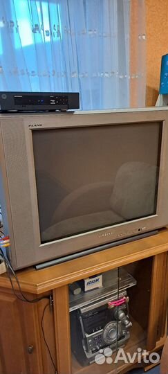 Телевизор Samsung Plano