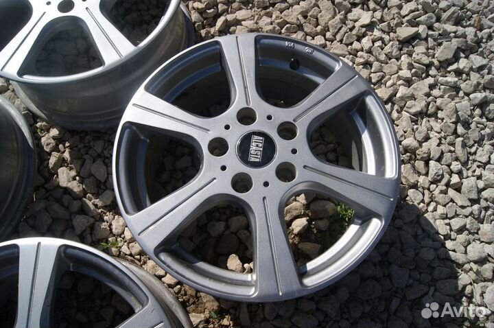 Литые диски Alcasta R16 5x114.3 от Рено Каптюр