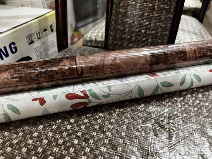 Самоклеющаяся пленка. Новая