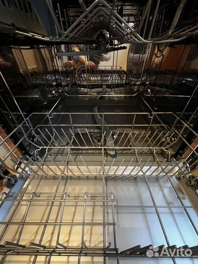 Посудомоечная машина компактная Ginzzu DC281 white