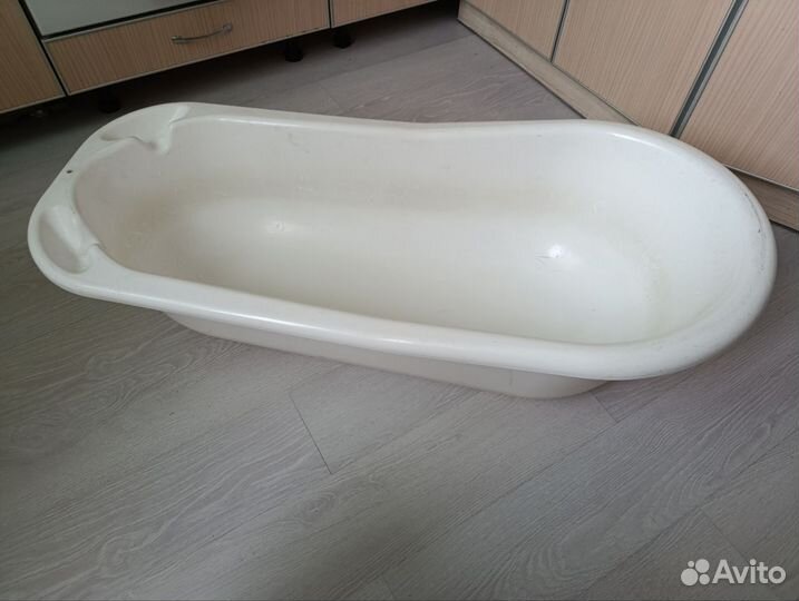 Ванночка для купания новорожденного