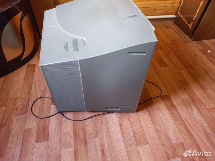 Телевизор бу Thomson