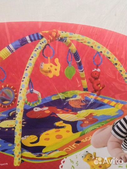 Развивающий коврик с дугами