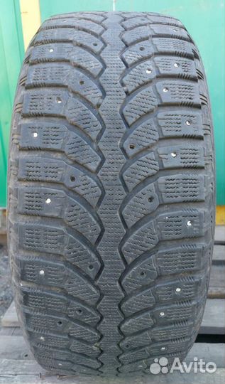 Bridgestone Blizzak Spike-01 215/55 R16 93T