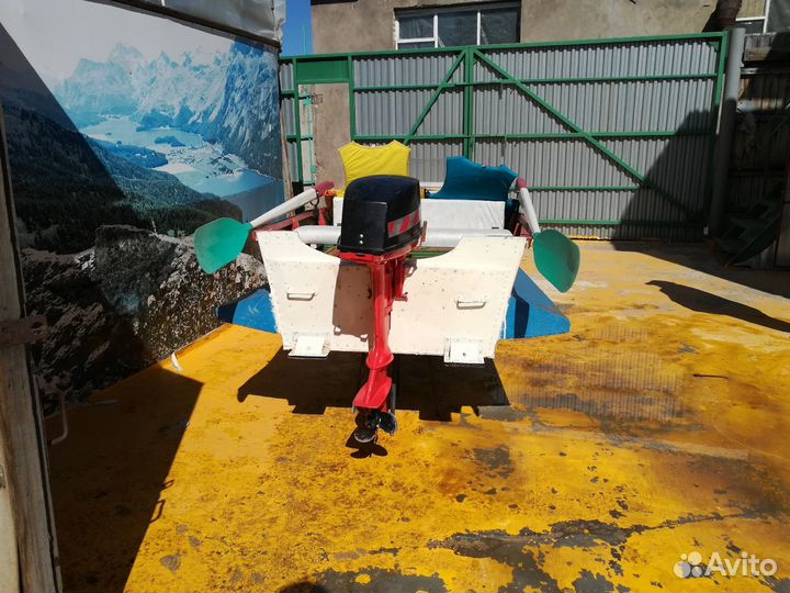 Моторная лодка