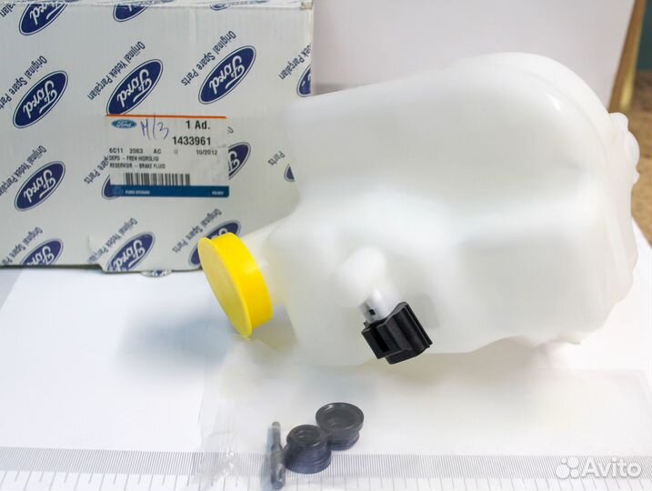 Бачок расширительный тормозной системы 1433961
