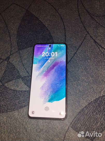 Samsung Galaxy S21, 8/256 ГБ