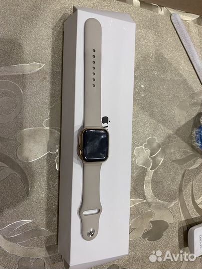Часы apple watch se 40 mm