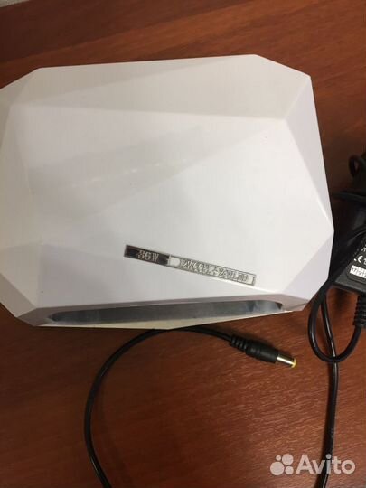 Лампа для сушки ногтей