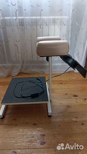 Подставка для педикюра с пылесосом