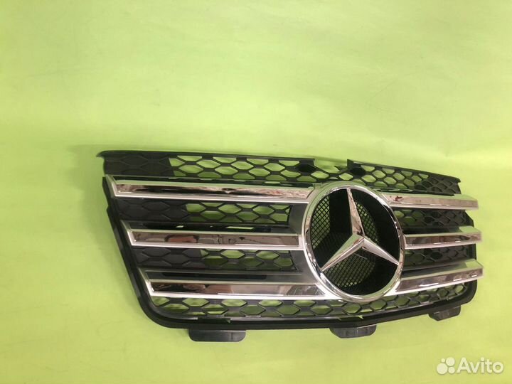 Решетка радиатора Mercedes-Benz GL164 X164 2009-12