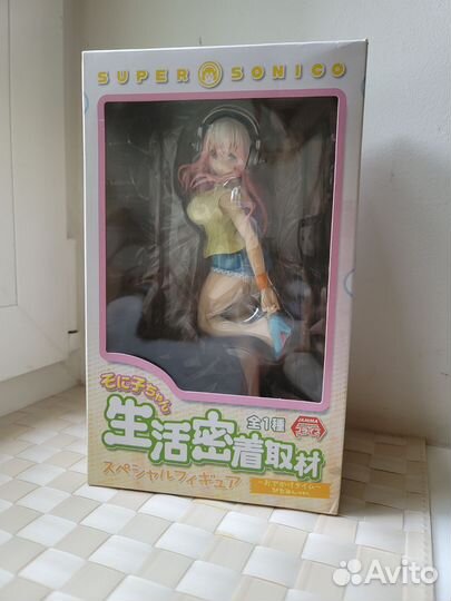 Фигурка Супер Сонико
