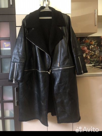 Кожаное женское пальто большого размера