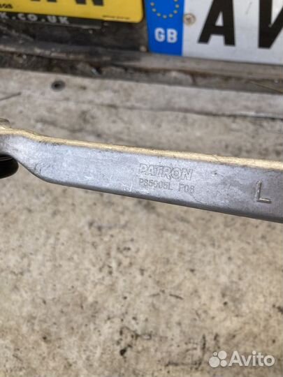 Рычаг передний верхний левый Audi A4, VW Passat B5