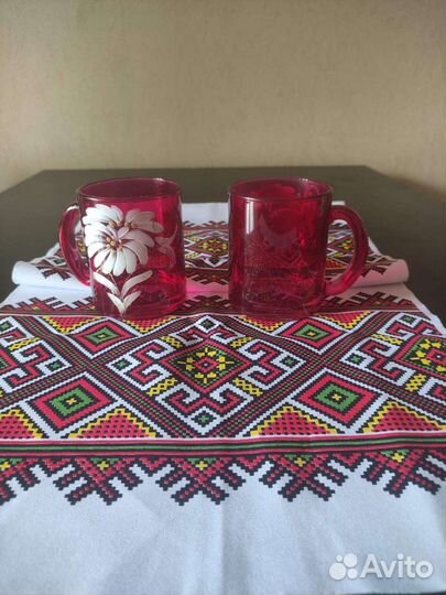 Кружки из рубинового стекла