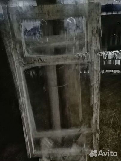 Окно деревянное стеклопакет. (окно стеклянное)