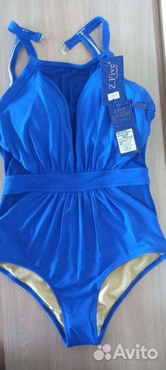 Купальник слитный новый
