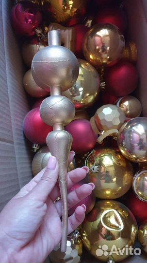 Елочные игрушки. Новогодние Шары золотые и красные