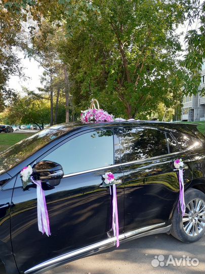 Свадебные украшения на машину