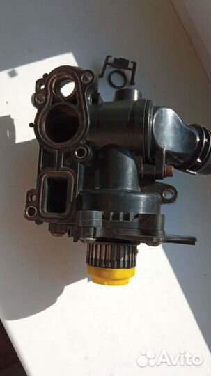 1,8 TSI помпа в сборе с корпусом (VAG)