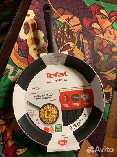 Сковорода Tefal Current 28 см