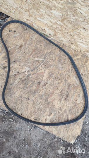 Уплотнитель багажника Seat Leon 2