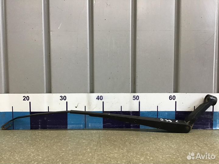 Поводок стеклоочистителя передний левый Lifan Sola