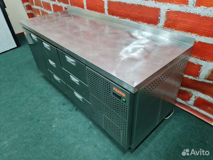 Холодильный стол