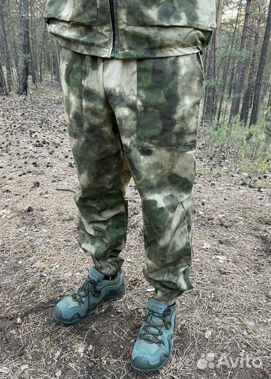 Камуфляжный костюм