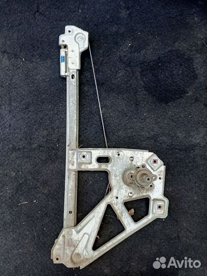 Стеклоподъёмник задний Ауди 100 с4