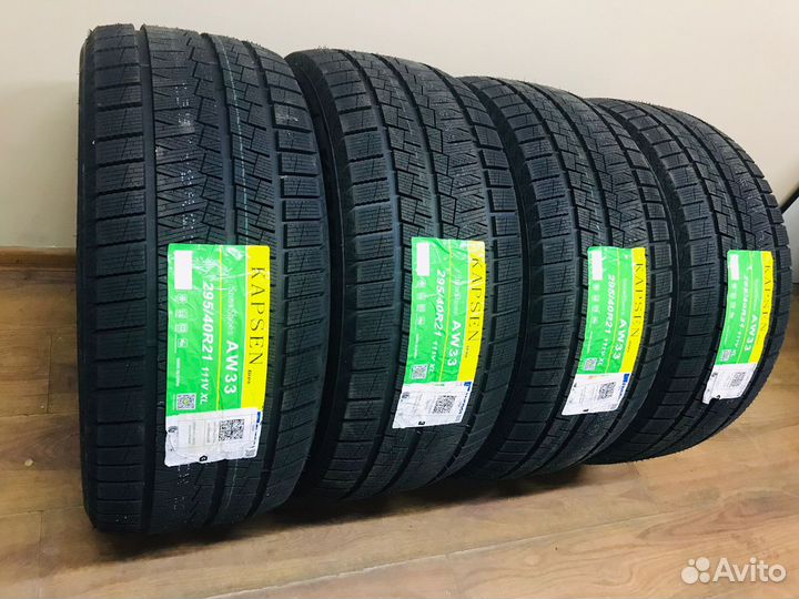 Kapsen SnowShoes AW33 295/40 R21 111V