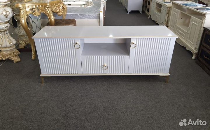 Тумба под тв