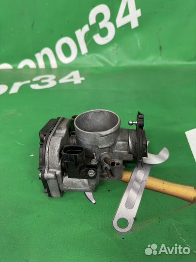 Дроссельная заслонка Volkswagen passat b5 1.6