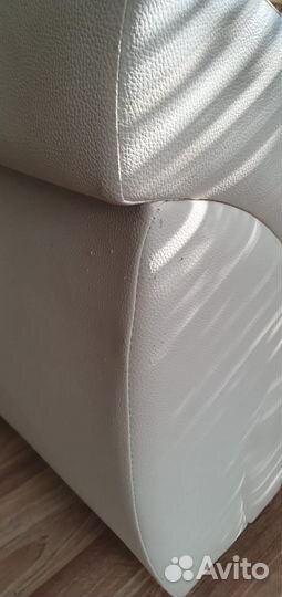 Продам угловой диван бу