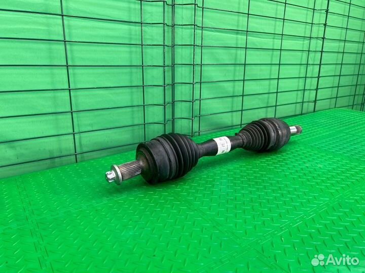 Привод передний левый Mercedes-Benz B W246 2016