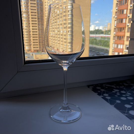 Бокалы для вина 6 штук, актуально до 18.08.23