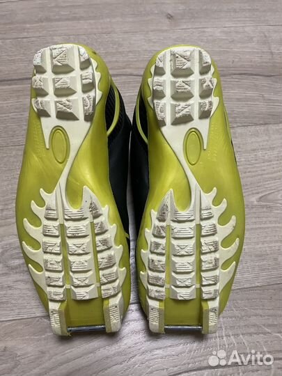 Лыжные ботинки классические