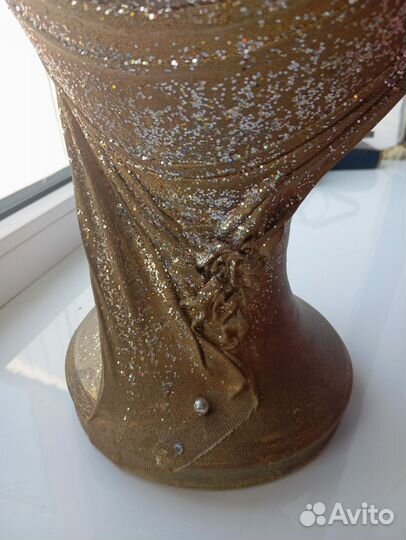 Золотая ваза