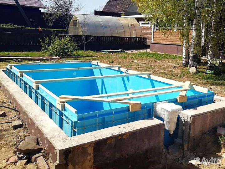 Бассейн из пластика 5,7х2,8