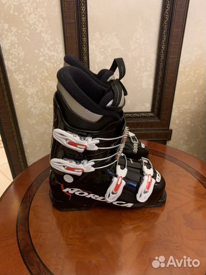 Горнолыжные ботинки размер 22 22.5