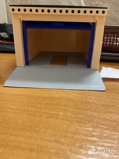 Гараж игрушка